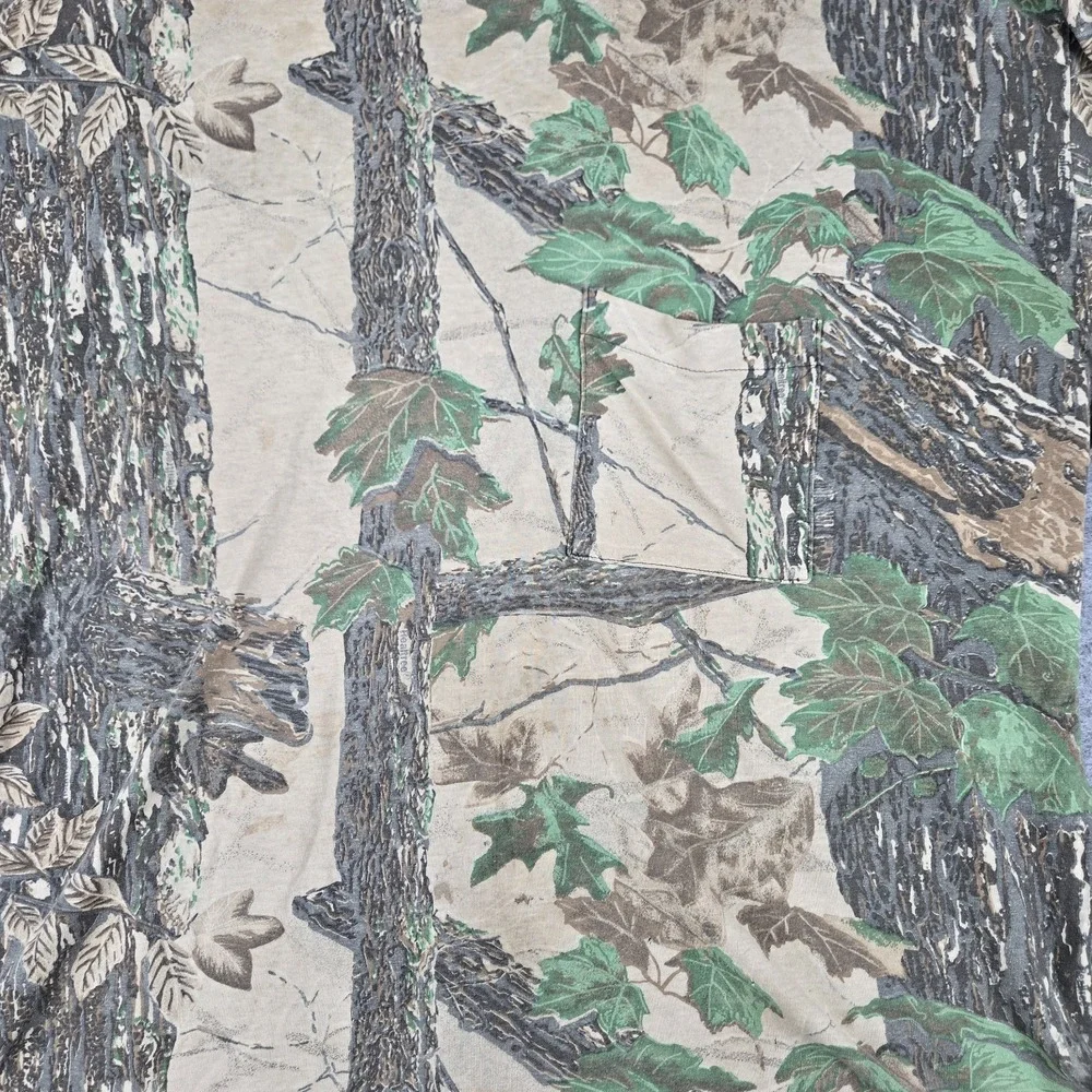 Vintage 90's Realtree T-Shirt‎ Mens 2XL Long Sleeve Camo Single Stitch Pocket